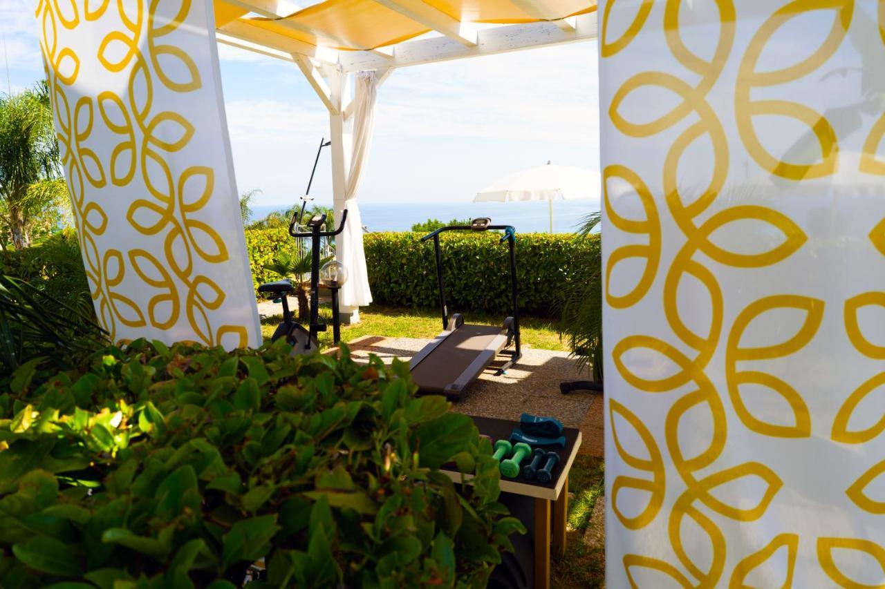 Sentido Michelizia Tropea Resort Экстерьер фото