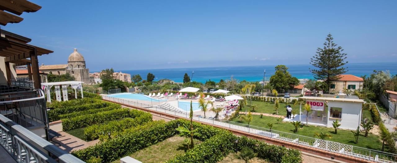 Sentido Michelizia Tropea Resort Экстерьер фото